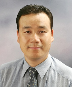 김신표